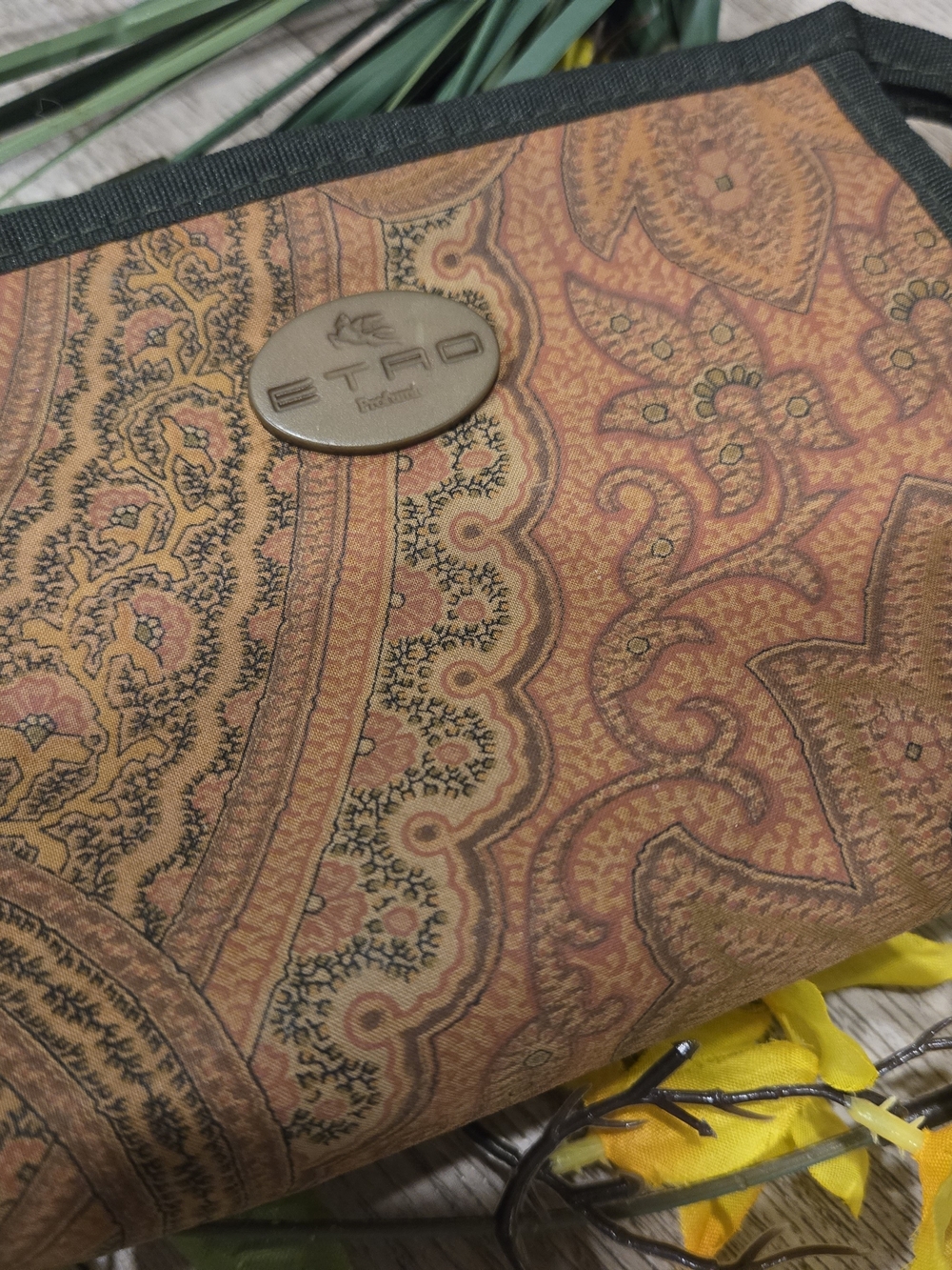 š¼ SALE š¼ ETRO Paisley Pouch - Picture 2 of 5